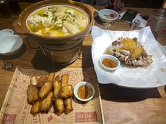 -头上红煨盐鸡·非遗院子餐厅
