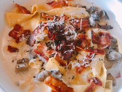 -ROAST coffee & eatery