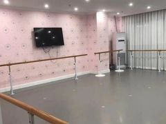 -Isee灰姑娘(六佰本商业街南区利泽西街)