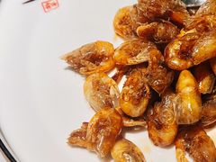 油爆小河虾-屋里厢上海菜馆