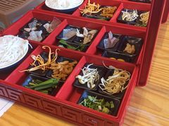 -勺子米线·云南传统小吃市集(四方街店)