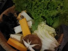 -湊湊火锅·茶憩(新中关购物中心店)