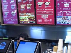 -The Habit Burger Grill 哈比特汉堡(爱琴海店)