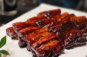 Five-Grain Braised Pork