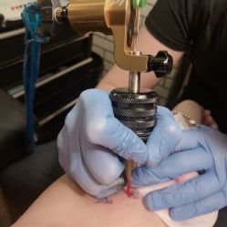 -明星刺青·洗纹身