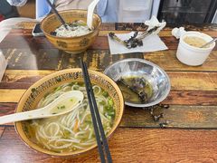 -正宗李家土鸡米线店