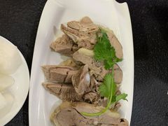 -伊源鼎盛餐饮服务有限公司