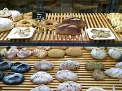 -焙丽拾光(麦凯乐直营店)