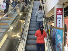 -燕莎奥特莱斯购物中心