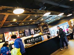 -星巴克臻选(青岛麦凯乐分店)