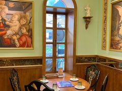 -秘密旅行Bonjour(黑金冠 江南西店)