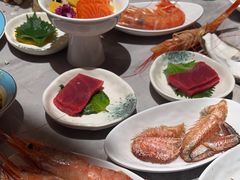 -雍容荟帝王蟹活龙虾展台自助(IFS黑金店)