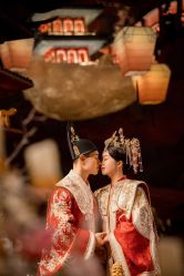 点击看大图 -GRACE KELLY婚纱与礼服(北京店)