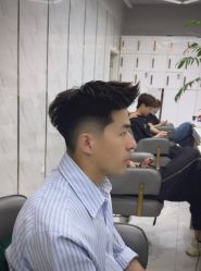 -秦·专注剪发
