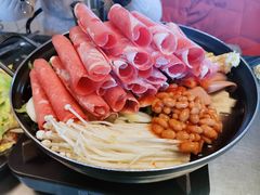 部队锅-MI WU FACTORY米屋美食工厂餐厅(绿地店)