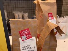 -麦当劳(深圳北站B2检票口楼上)