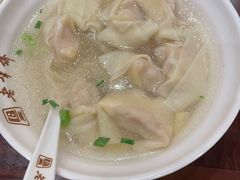 刀鱼馄饨-老半斋(福州路店)