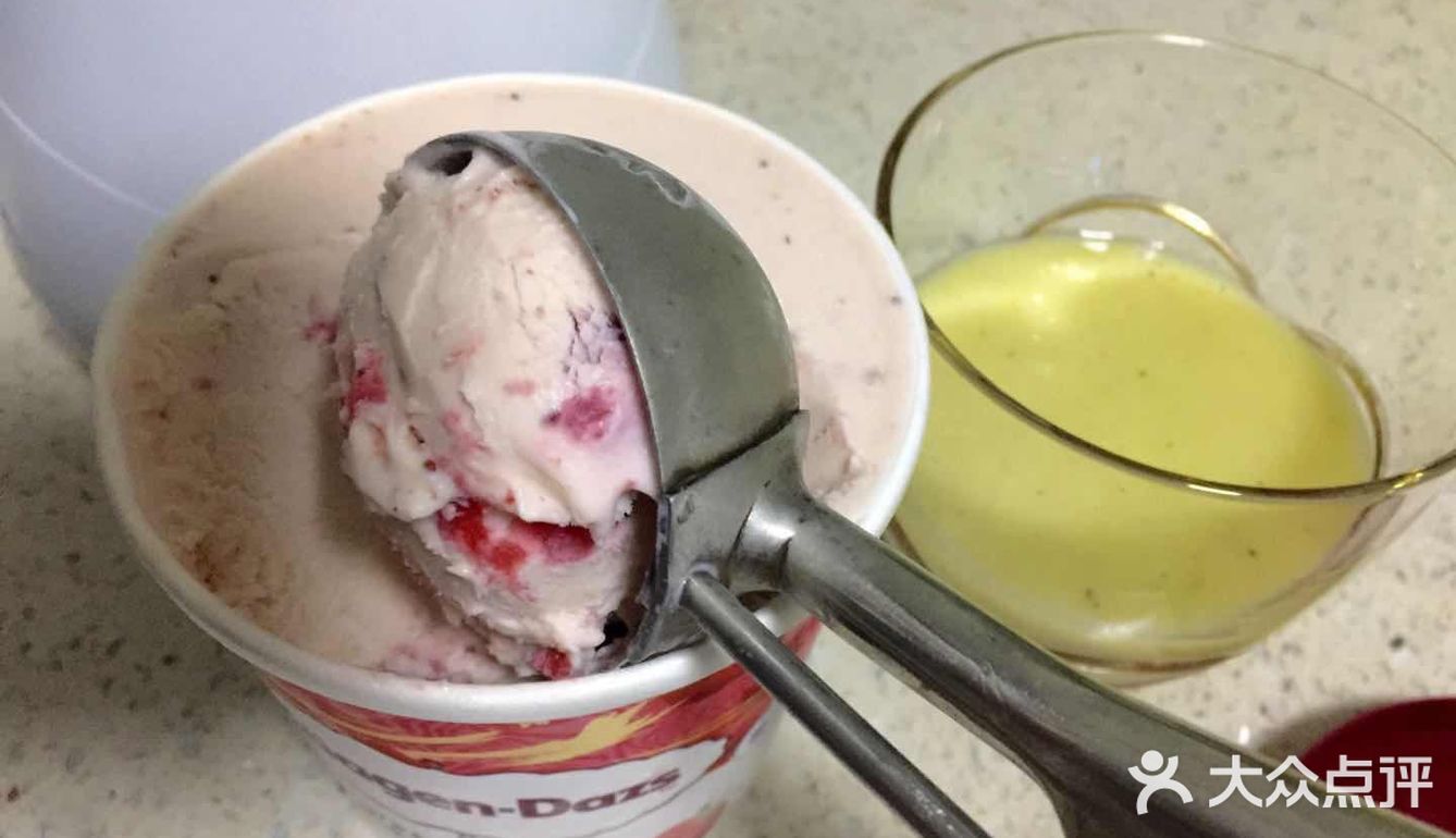 简单又美味的香蕉奶昔冰激凌