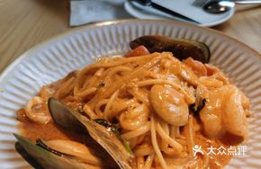 Red Curry Seafood Pasta