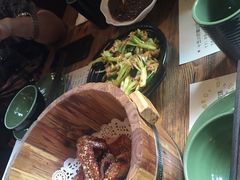 胡桃里烤鸡-胡桃里乐队酒馆(鎏嘉码头店)