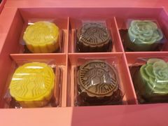 -星巴克臻选(莘庄仲盛店)