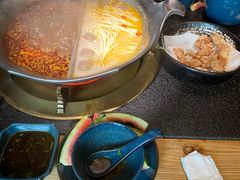 -湊湊火锅·茶憩(南京东路悦荟店)