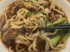 -清真吴记门钉肉饼·喜多利
