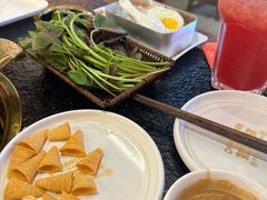 -永發發串串火锅馆·烧烤·大排档(传媒大学店)