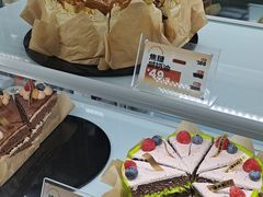 -卷们·现制生日蛋糕·蓝风车动物奶油(金源店)