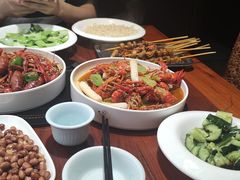 -茸梅路右拐龙虾-农家菜(松江店)