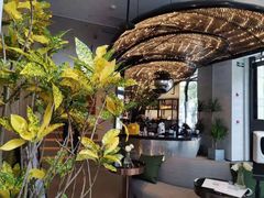-斯普汇生蚝牛排馆(中骏世界城店)