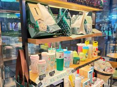 -星巴克(上海长宁来福士1F店)