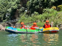 -安吉龙王山峡谷漂流
