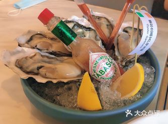 温暖静谧的西餐厅 —喜乐意