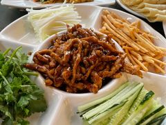 京酱肉丝-我去·春饼文化主题餐厅(国定路总店)