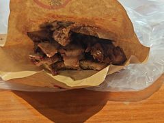 -老天桥酱肉烧饼夹肘子(天桥店)