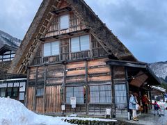 -白川乡与五箇山的合掌构造村落