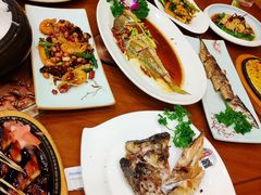 -青瓦餐厅·生鱼片·韩园烤肉(西塔店)
