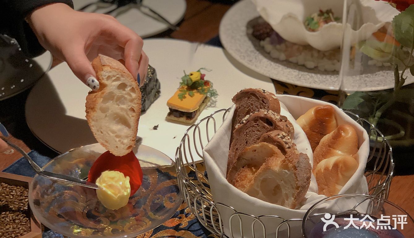 南京| 首家童话主题西餐🍽公主们快回家📣