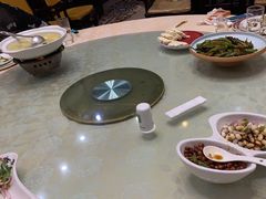 -皇宫大酒店