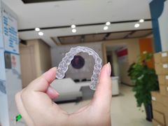 -柏乐口腔医院·舒适化无痛种植牙中心(东盟商务区院)