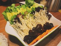 -拾味馆·浓鲜骨汤(光谷天地店)