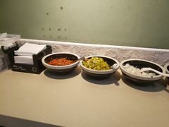 -丽丽三鲜螺蛳粉(田林路店)