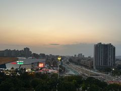 -江门新会碧桂园凤悦凤凰酒店(万达广场店)