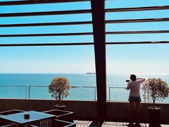 -三亚湾海居铂尔曼度假酒店