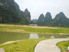 -钟山水墨田园