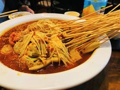 红汤串串香-三生小馆(亭知路店)