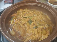 -胡须佬鸡煲四季火锅店(石厦西村直营店)