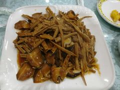 -六和聚传统烤鸭.天津菜(和平店)