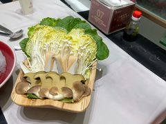 -红鼎豆捞·专注品质海鲜20年(宝丰路店)